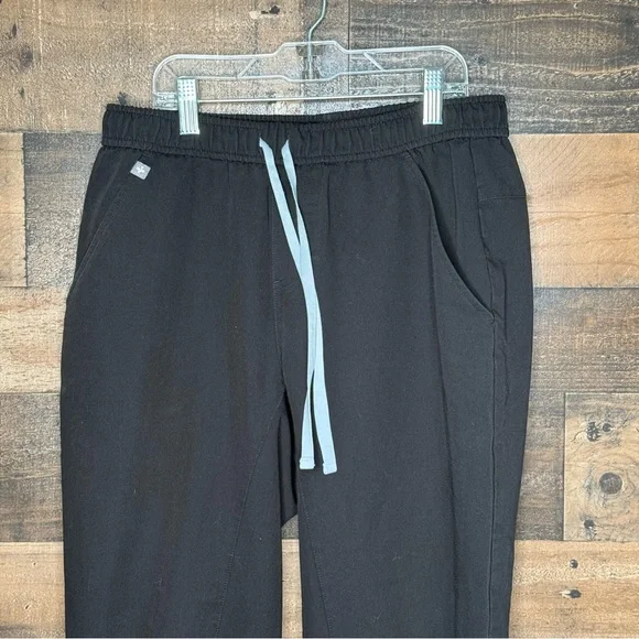 Figs Black Joggers Scrub Pants Size Small - Picture 2 of 9